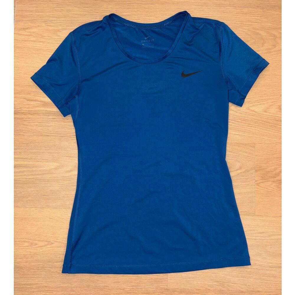 Nike dri fit womens dark blue short sleeve workout shirt size L